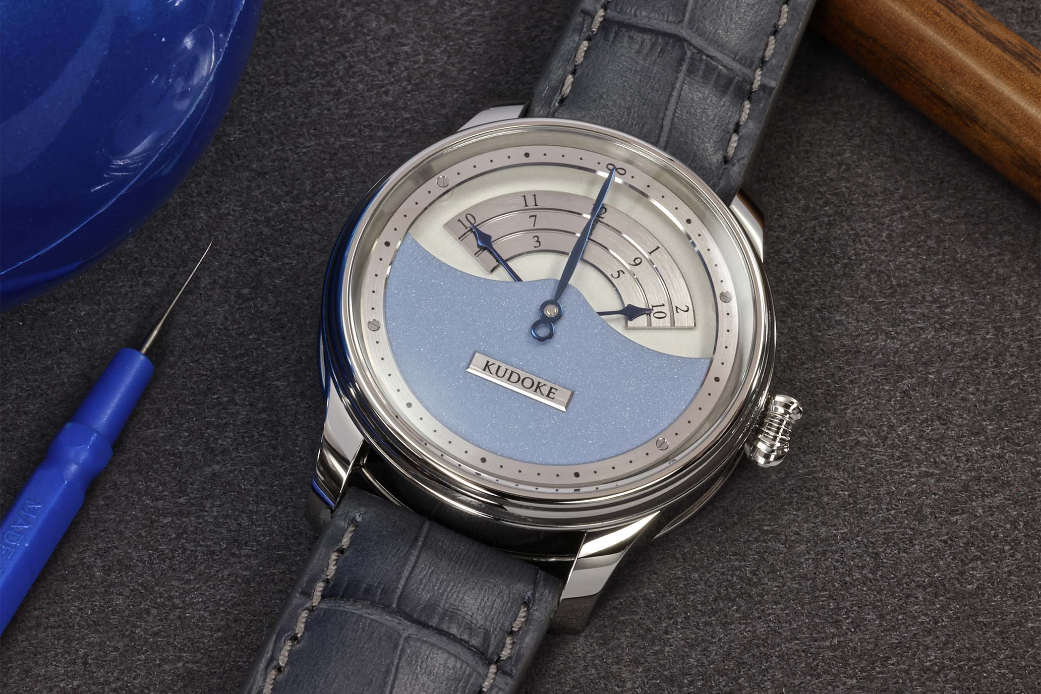 Introducing – The Kudoke 3 Sky Blue, a New Shade for Stefan Kudoke’s Clever Multi-Hander