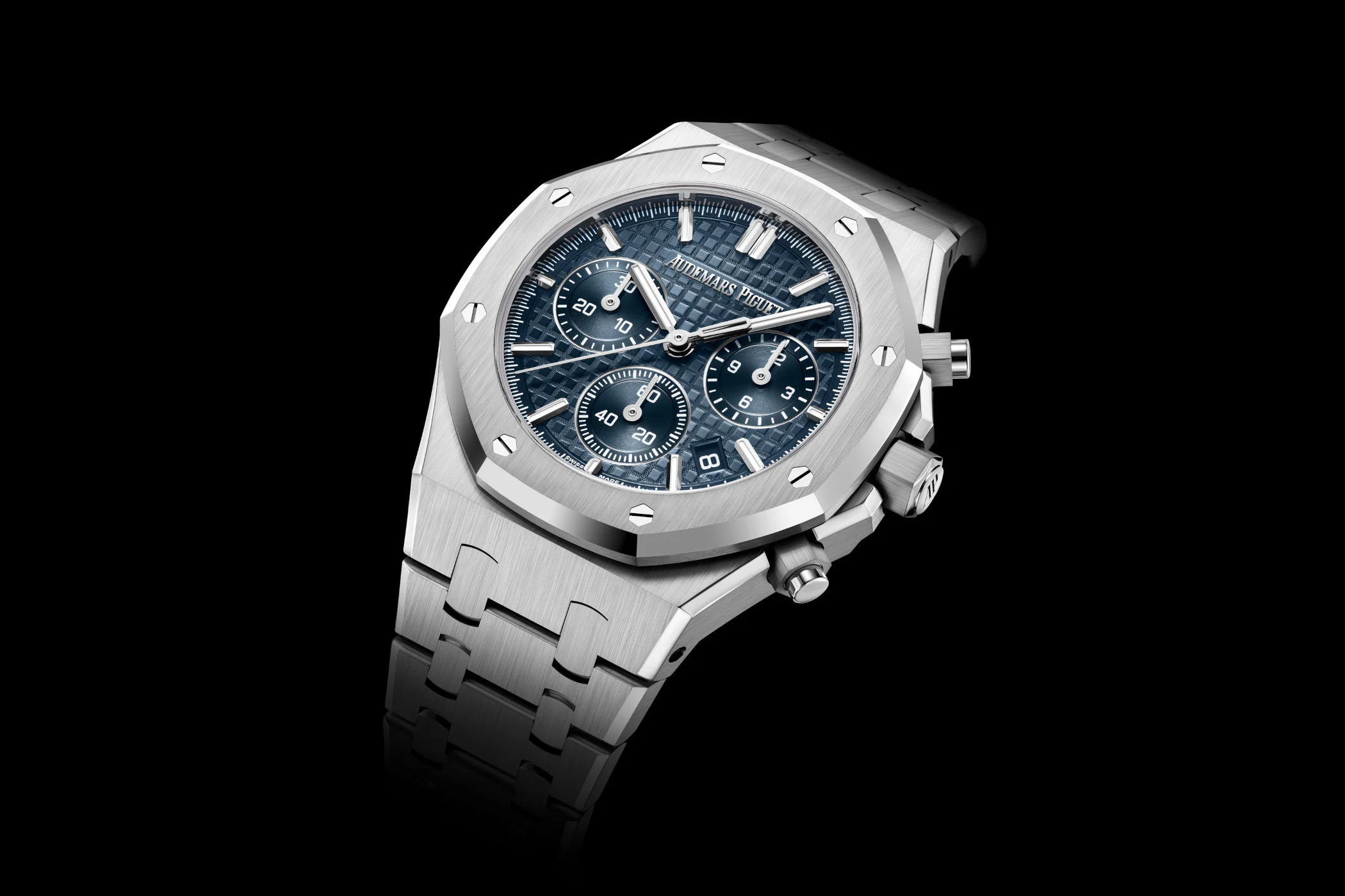 First Look – A New In-House Calibre for the Audemars Piguet Royal Oak Chronograph 38mm