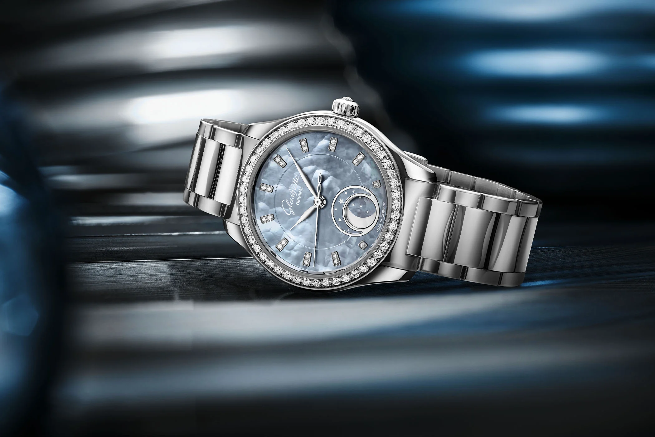 Introducing – A Celestial Dial for the Glashütte Original Serenade Luna “Skyline Blue”