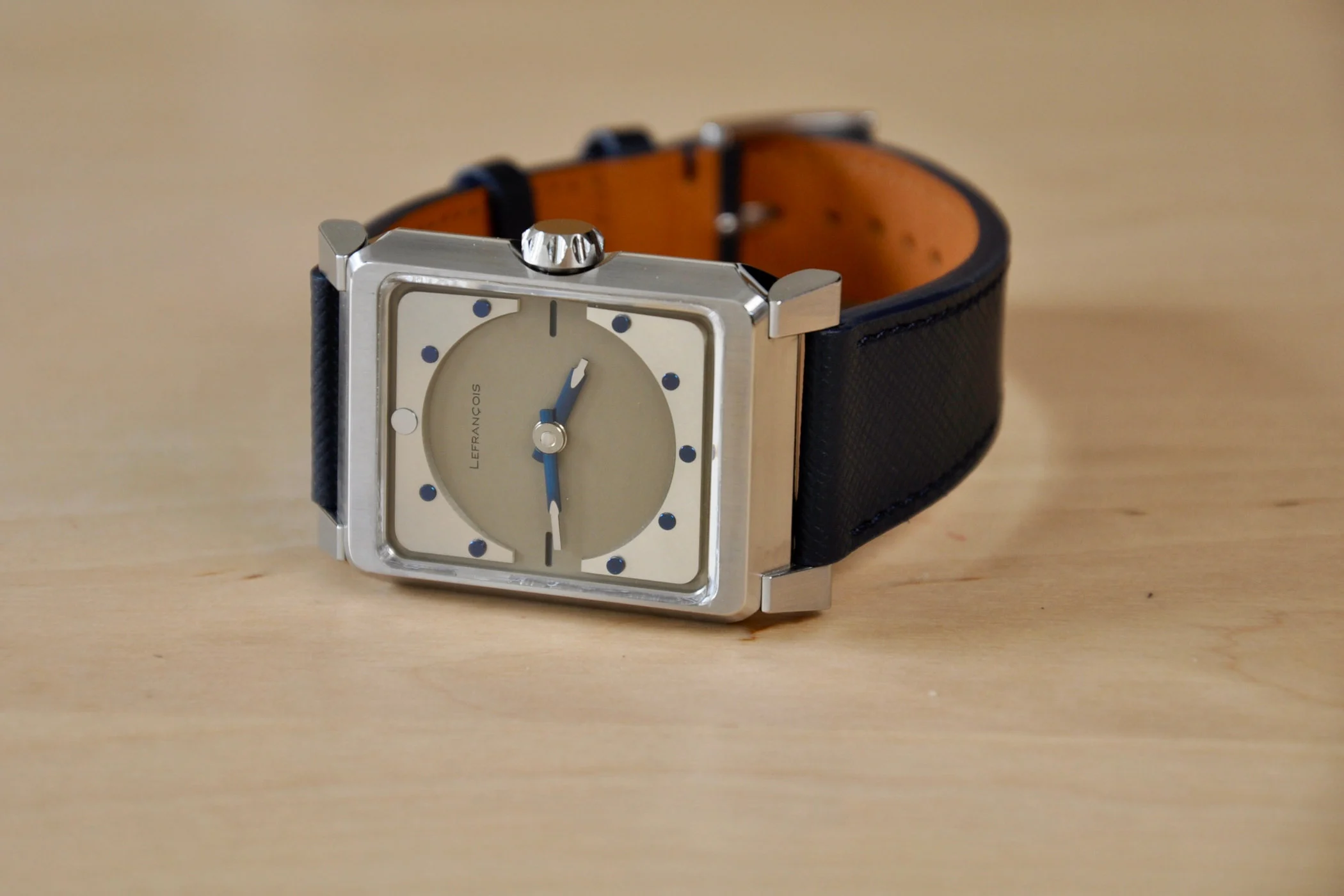 Introducing – Volumes by Simon LeFrancois Explores Shapes and Materials