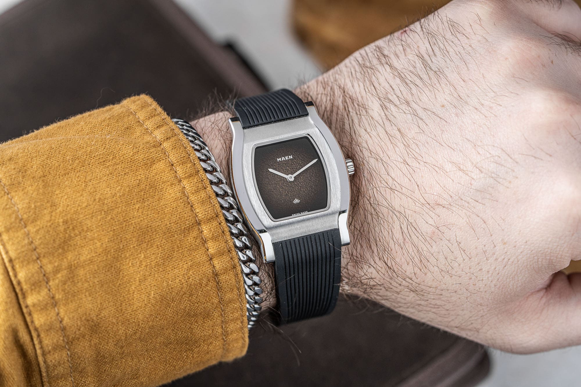 Hands-On: Maen Grand Tonneau Ultra-Thin