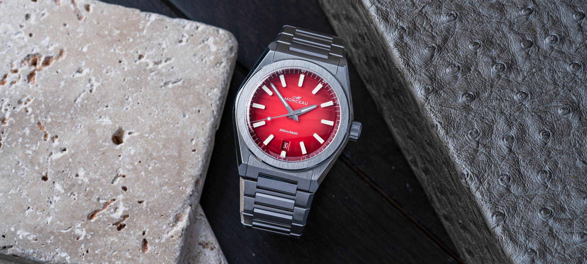 Monceau Model 01 Watch Review: An On-Trend Debut