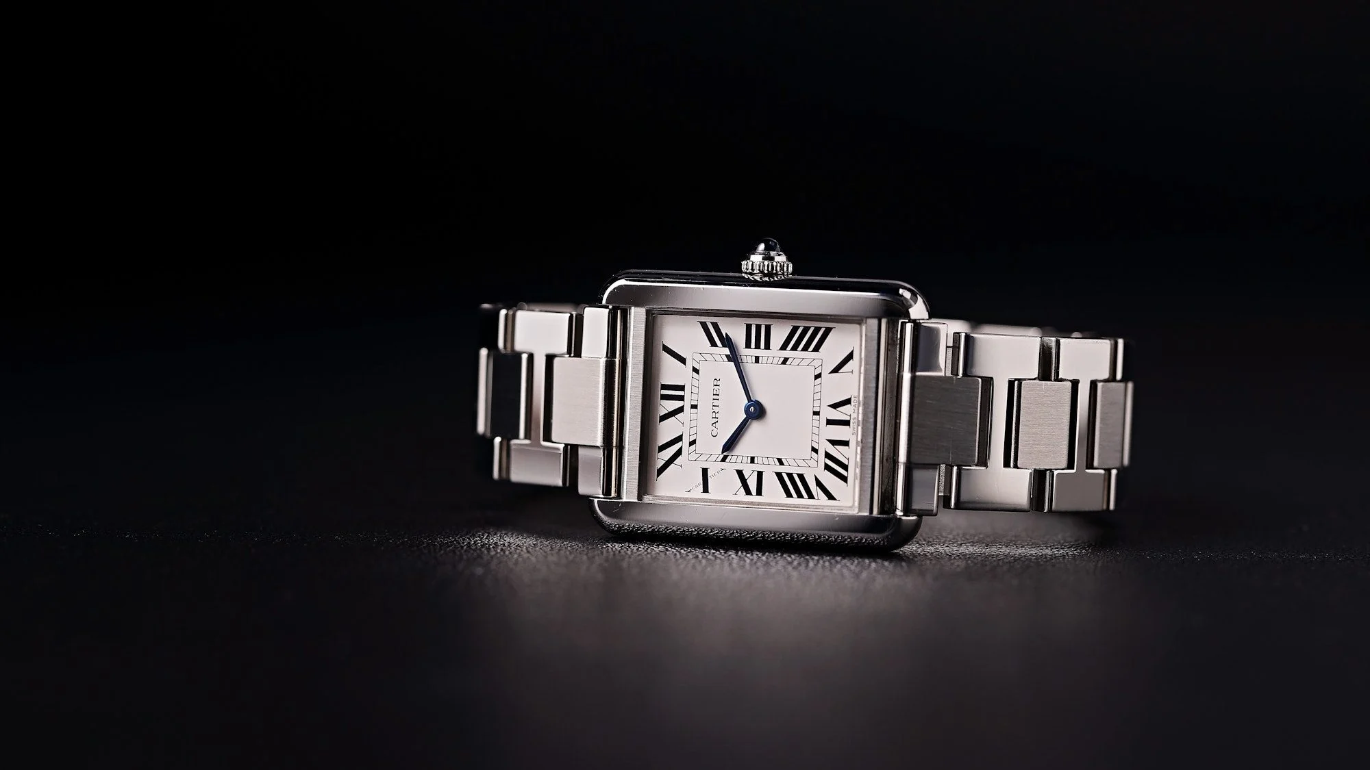 Cartier Tank Française Celebrates 30 Years of Iconic Watchmaking